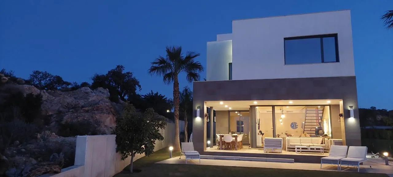 2260-Luxury Villa With Private Pool And Seaview Manilva