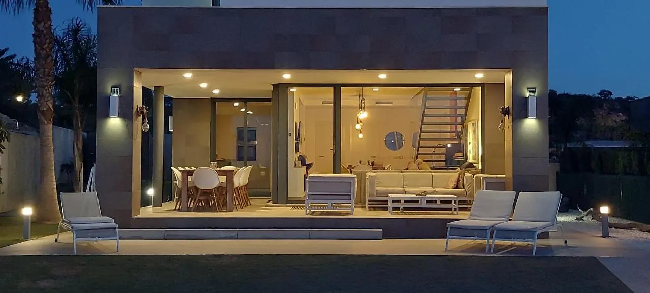 2260-Luxury Villa With Private Pool And Seaview Manilva Spain